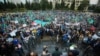 Полиция задержала участников оппозиционного митинга в Азербайджане