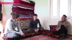 Шрамы Тахира Султонова: таджикский таксист выжил после нападения российских солдат