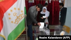 Избирательный участок в Душанбе, Таджикистан. 1 марта 2020 года