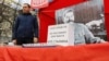 Кто и зачем ставит памятники Сталину в России