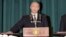 Путин приносит клятву, вступая первый раз в должность президента в 2000 году