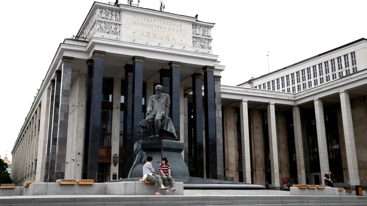 Есть ли в ленинской библиотеке компьютеры