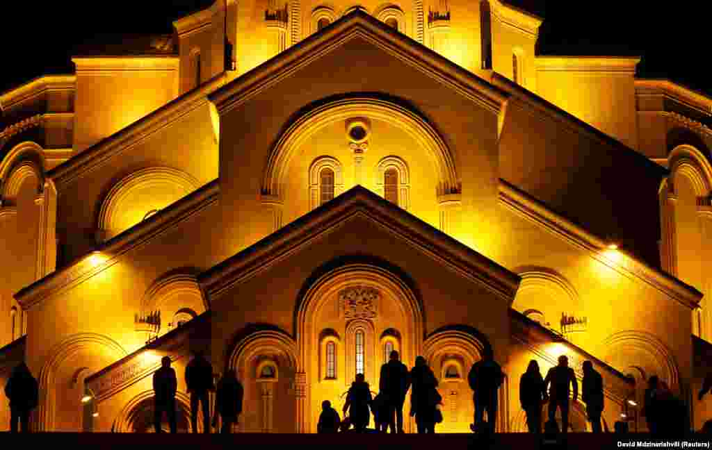 Храм Пресвятой Троицы в Тбилиси в православное Рождество