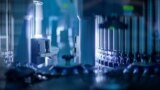 Америка: Британия одобрила вакцину Pfizer и BioNTech