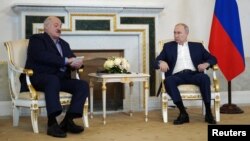 Александр Лукашенко и Владимир Путин на встрече в Санкт-Петербурге 23 июля 2023 года. Фото: пресс-служба Кремля