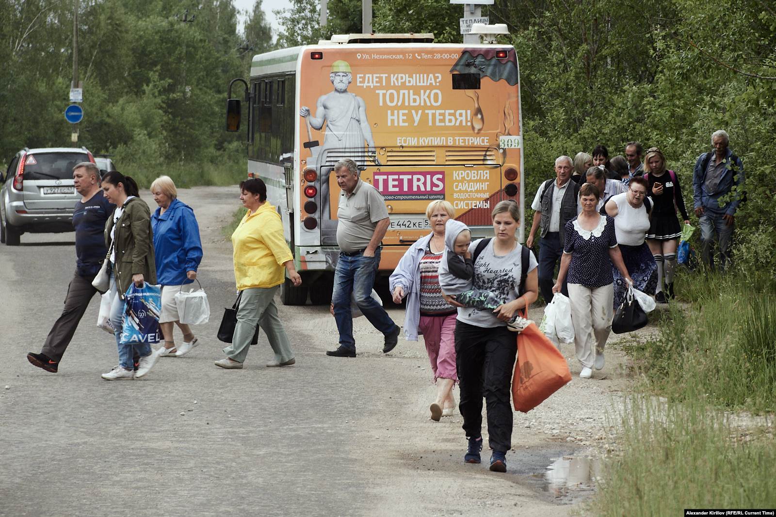 Остановка дачного автобуса