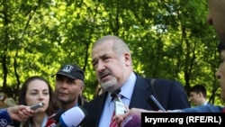 Председатель Меджлиса крымских татар Рефат Чубаров 10 мая 2015 года 