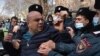 В Ереване проходят акции оппозиции против Пашиняна, десятки активистов задержаны