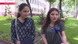 "Мы не живем в СССР!" Таджикская молодежь недовольна, что выезд за рубеж теперь с разрешения
