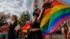"Рейтинг": 47% украинцев негативно относятся к ЛГБТ, 42% – к чайлдфри 