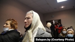 Мать блогера Павла Спирина в суде