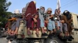 Азия: талибы выселяют афганцев и приговор похитителям Айзады