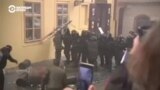 Новые карантинные ограничения спровоцировали массовые протесты в Европе