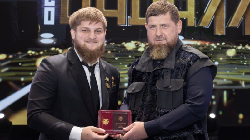 Рамзан Кадыров назначил вице-премьером Чечни своего старшего сына, 20-летнего Ахмата
