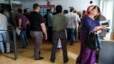 Правозащитник рассказал, зачем в Чечне требуют поручителей для выдачи загранпаспорта