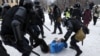 В России более 5 тысяч задержанных за митинги 31 января. Это новый рекорд