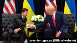 Ukrainian President Volodymyr Zelensky (left) and U.S. President Donald Trump shake hands after meeting in New York in September 2019.