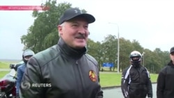 Лукашенко на Харлее: президент Беларуси проехал по Минску на мотоцикле