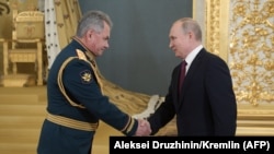 Путин и министр обороны РФ Сергей Шойгу