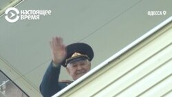 Оркестр пятый год поздравляет ветерана в Одессе на 9 мая