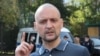 Удальцова арестовали на 10 суток за июльскую акцию против поправок к Конституции. Он объявил голодовку