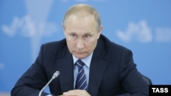 Президент РФ Владимир Путин на Восточном экономическом форуме, 2 сентября 2016
