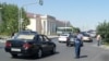 В Ашхабаде полиция снова отбирает водительские удостоверения у женщин и задерживает темные машины 