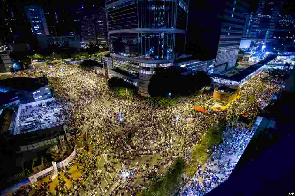 Центр Гонконга во время массовых акций протеста 