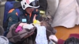 Спасатели нашли младенца в развалинах рухнувшего дома в Магнитогорске