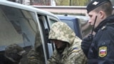 Меркель и Макрон требуют от России немедленно освободить украинских моряков