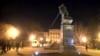 В Харькове неизвестные снесли еще два памятника Ленину