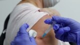 Как прививают от коронавируса в российских регионах