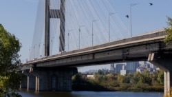 Россия несколько раз за сутки била по Южному мосту в Киеве: последствия ударов