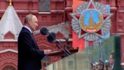 Владимир Путин 9 мая на параде в Москве