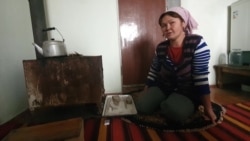 Из-за отключения электричества таджикистанцы ставят в квартирах печки-буржуйки