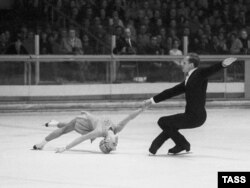 Белоусова и Протопопов на Олимпиаде в Гренобле (Франция) в 1968 году