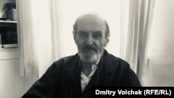 Эрик Булатов