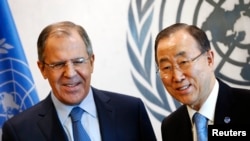 Глава МИД России Сергей Лавров с Генеральным секретарем ООН Пан Ги Муном после заседания Совета Безопасности ООН 