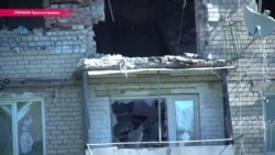 "Воронки до 3 метров в глубину и шириной до 7 метров": Красногоровка в Донбассе снова под обстрелом