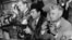 Журналисты в ожидании Никиты Хрущева в США, 1959 год