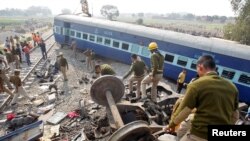 Крушение индийского поезда