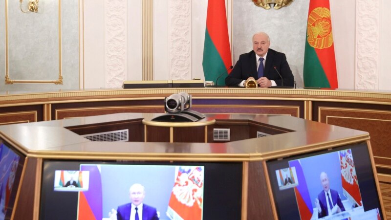 "Следующим шагом будет обращение к России". Политолог о "раскрытом" Лукашенко заговоре и закрытии границы с Украиной