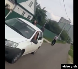 Машина похитителей, в которой жители опознали авто районной администрации
