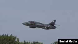 Военный самолет Hawker Hunter разбившийся на авиашоу в Шореме (Великобритания), фото vantagenews.co.uk 