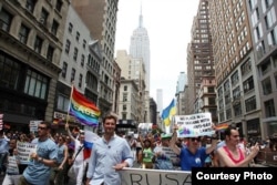 Антон Красовский на акции Gay Pride в Нью-Йорке