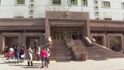 В Казахстане многодетные матери снова пикетируют правительство