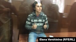 Владимир Емельянов
