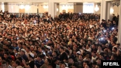 На проповеди киргизских богословов пришли тысячи людей