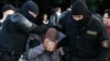 Задержание участника акции протеста в Минске