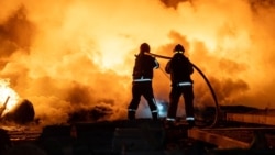 "Переждала, пока потушили, теперь хожу и плачу". Жители Одессы – о последствиях российского удара по городу